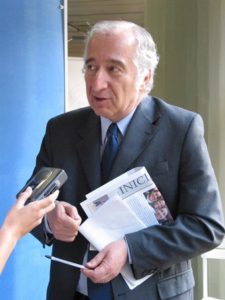 El economista Bernardo Kliksberg, advierte que se han abierto las puertas para debatir la corrupción.