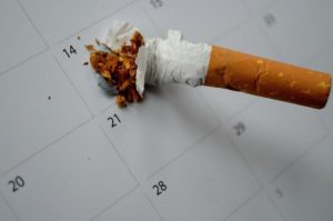 9 Cigarrillo aplastado