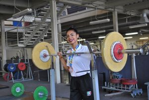 El gimnasio es el lugar donde trabaja con más entrega, asesorada por su entrenador Ricardo Sierra.