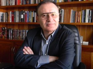 Alfonso Durazo, dirigente estatal de Morena, justificó el abandono de los seris como falla de la empresa de transporte.