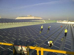 La empresa Acciona, instala una central solar en Puerto Libertad.