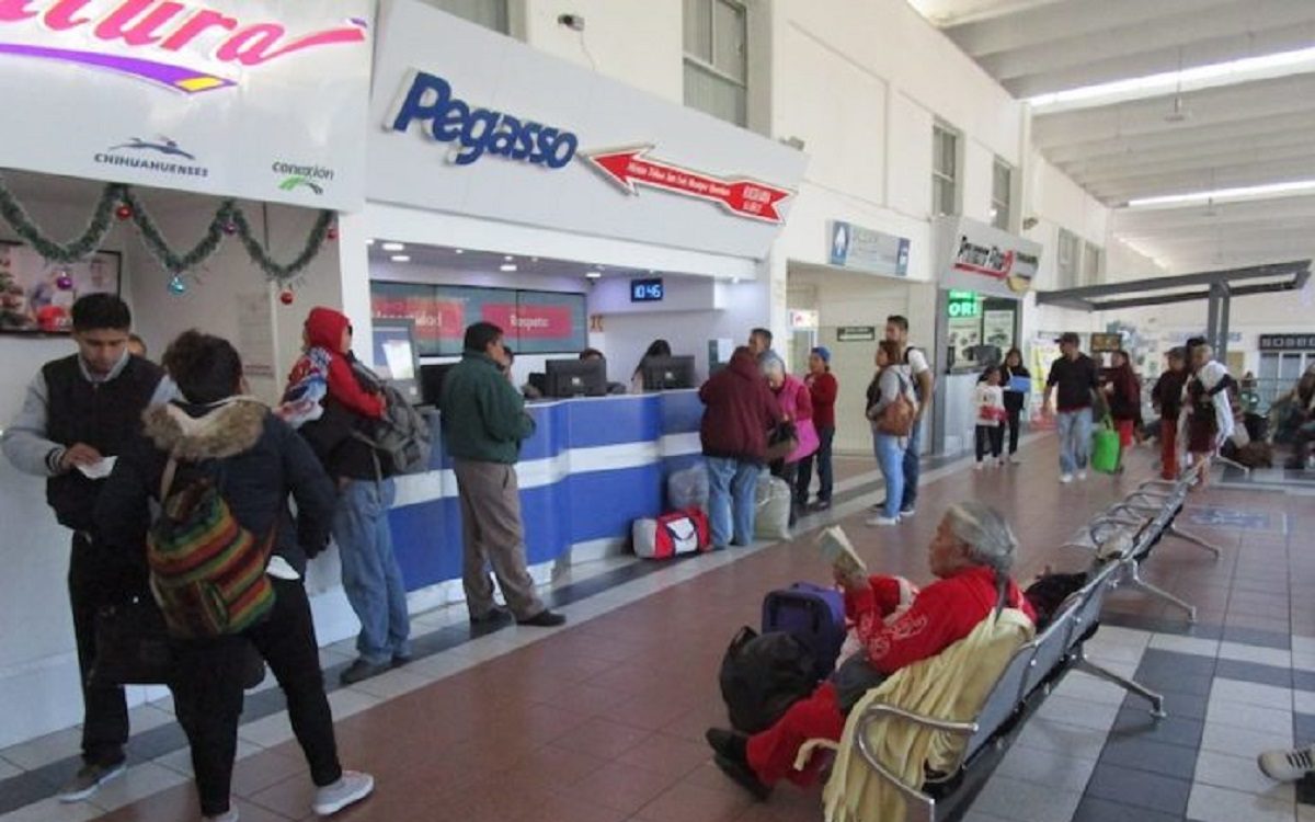 Desde hace dos meses incrementó la afluencia de migrantes con destino a Nogales o Tijuana para cruzar a Estados Unidos