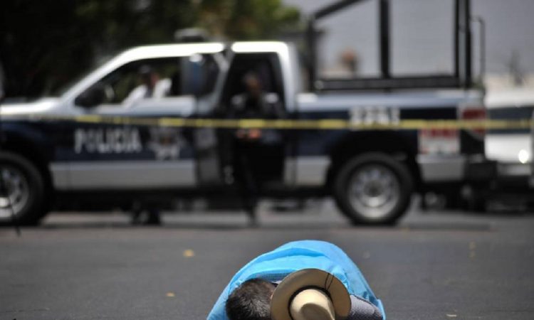 Tras el asesinato de un hombre en la vía publica y la ejecución de otros dos hombres, los homicidios en esta ciudad ascienden a 10 muertos