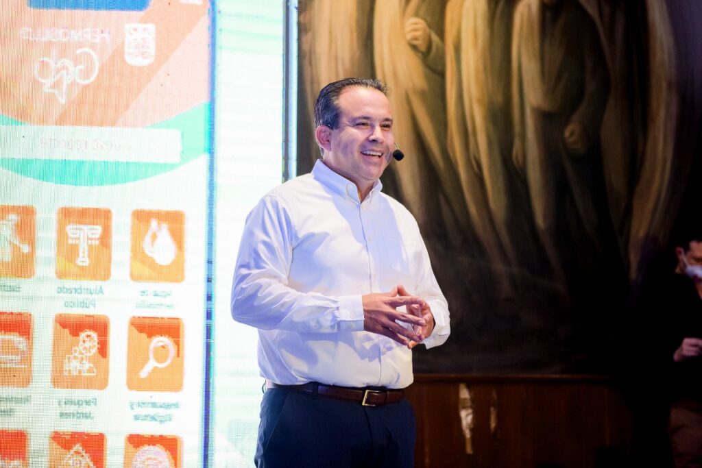 “Toño” Astiazarán… Convencido de realizar gran inversión en Hermosillo.