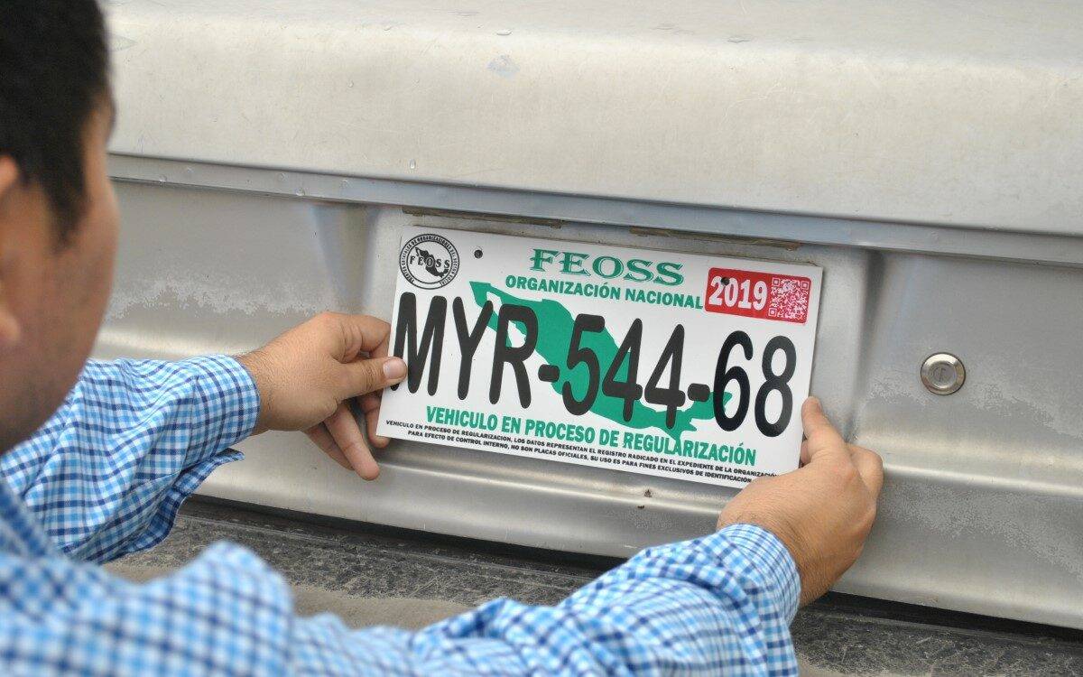 En los próximos días, esperan que se duplique la cantidad de autos extranjeros regularizados; reconocen como un logro para las familias.