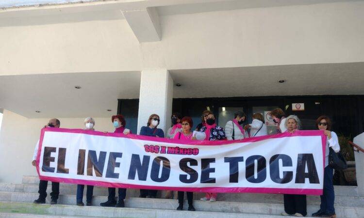 SOS por México
