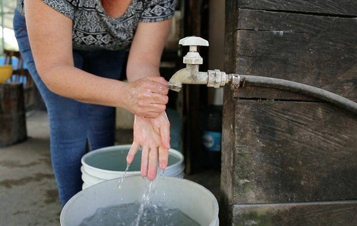 Se registró la ruptura de una tubería de conducción de 24 pulgadas por lo que se realizó un cierre de válvulas afectando el suministro de agua