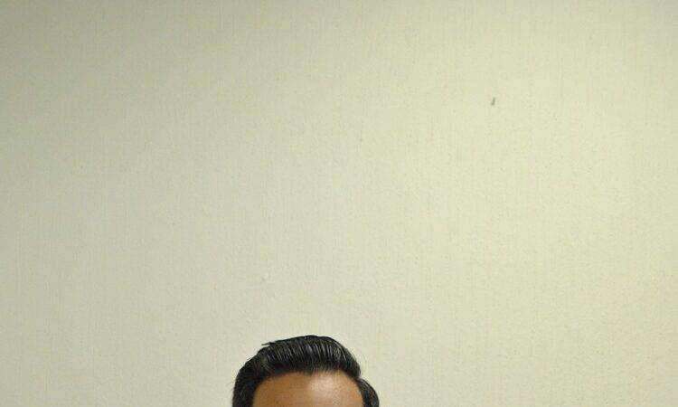 Héctor Medrano, recién acaba de publicar el libro “El camino de un líder”.