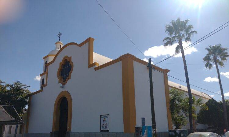 El templo de La Candelaria comenzó a construirse en 1875.