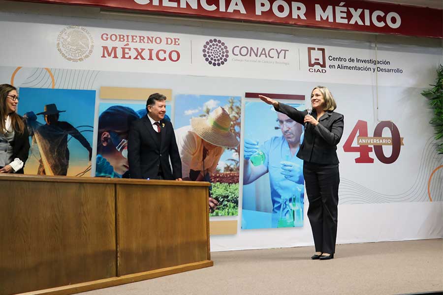 La Dra. Graciela Caire Juvera recientemente asumió la dirección general del CIAD; es la primera mujer en dirigir esta institución