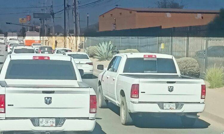 El presidente municipal, aseguró la dependencia revisará el caso y proceder conforme a derecho en contra de quien o quienes colocaron placas.
