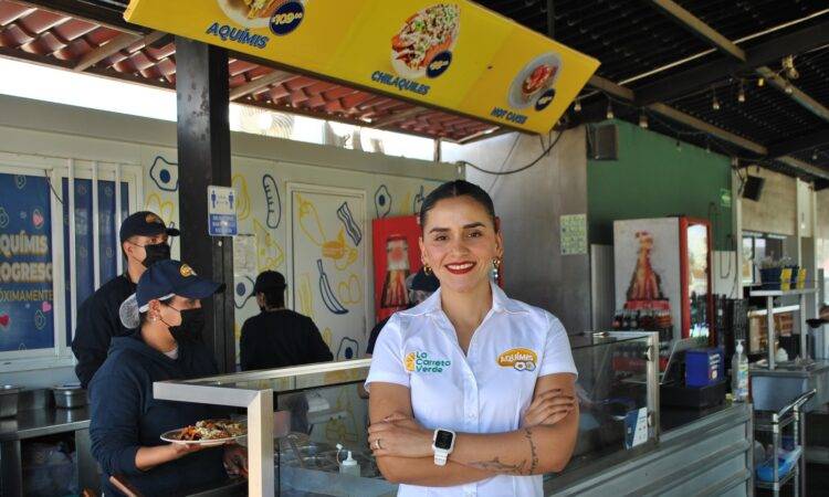 Rosa Isela Velásquez, considera que falta legislar en el tema de la mujer trabajadora.