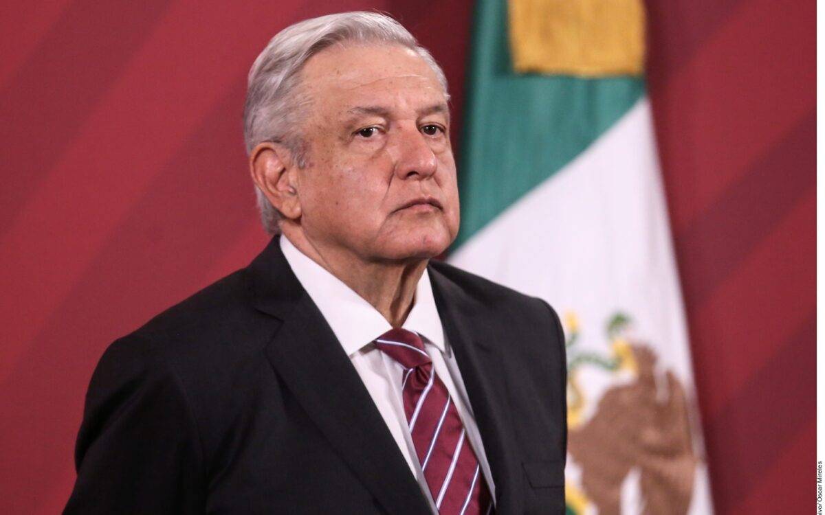 Presidente López Obrador… Desbordaron al zócalo “La revolución de las consciencias”.