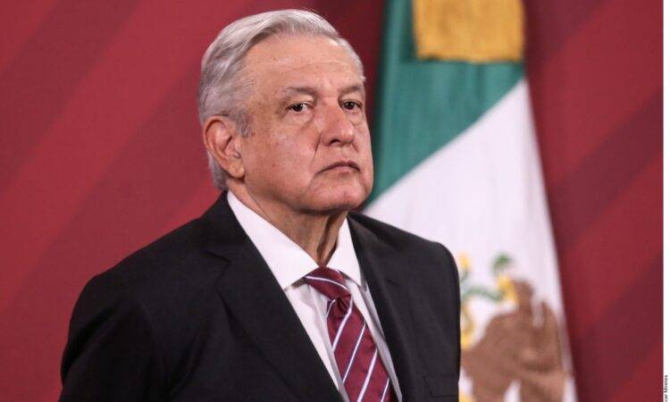 Presidente López Obrador… Desbordaron al zócalo “La revolución de las consciencias”.