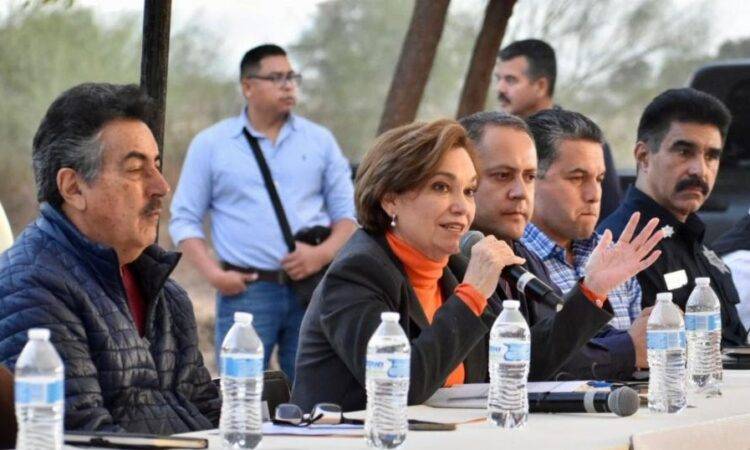 Javier Lamarque, Presidente Municipal de Cajeme; María Dolores del Río, secretaria de Seguridad; Francisco Zavala, coordinador del Centro Estatal de Prevención del Delito.