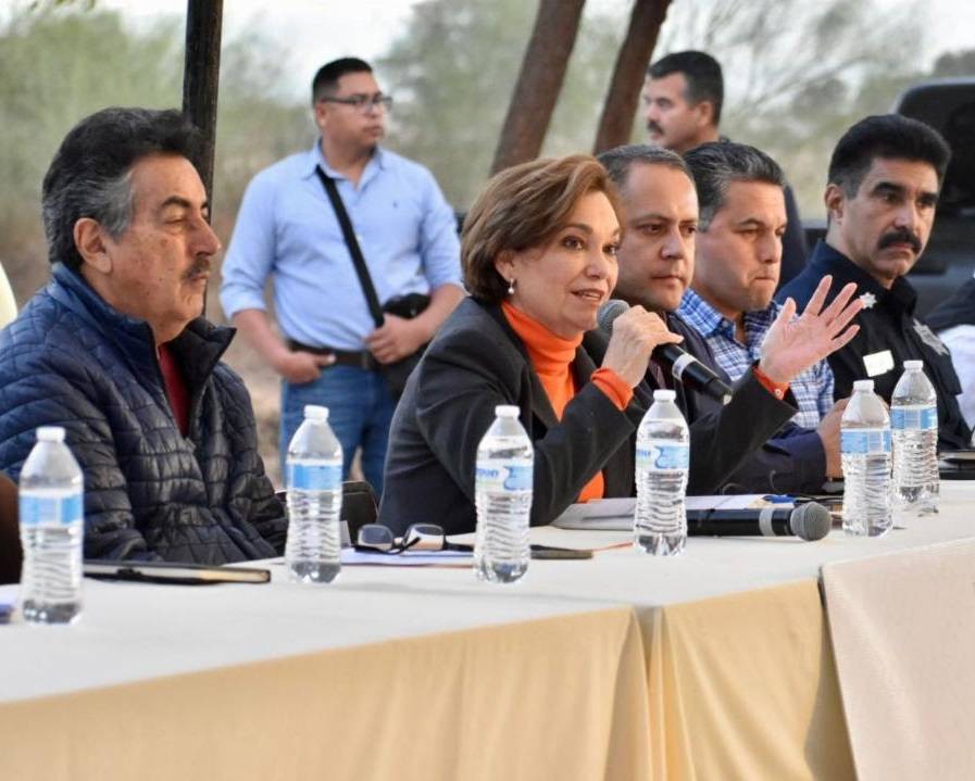 Javier Lamarque, Presidente Municipal de Cajeme; María Dolores del Río, secretaria de Seguridad; Francisco Zavala, coordinador del Centro Estatal de Prevención del Delito.
