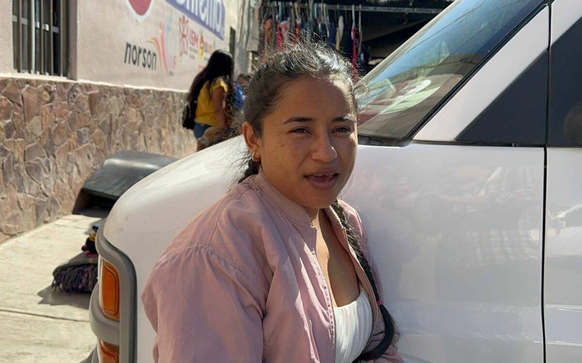 Lissete, es originaria de Nicaragua y espera poder continuar su camino a EE.UU.