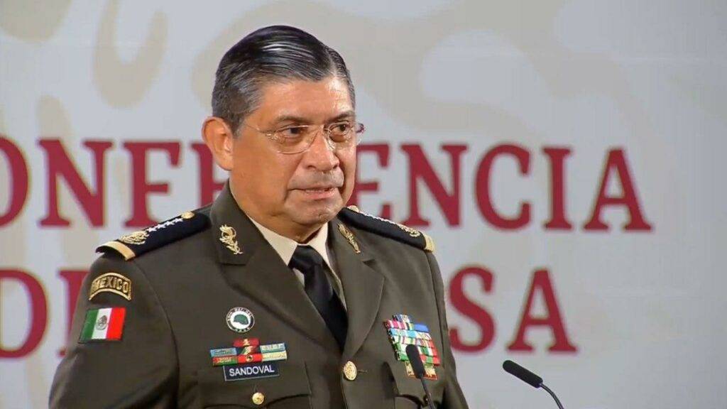 Gran Luis Crescencio Sandoval… La corrupción y privilegios nunca se han ido.
