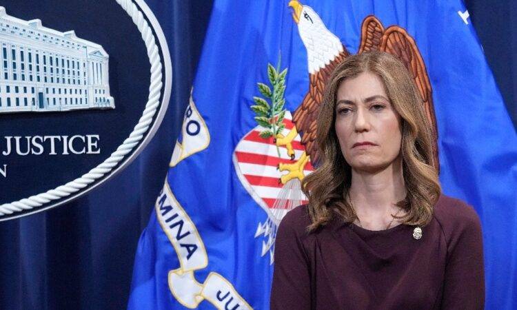 Anne Milgram, directora de la DEA… A la yugular del gobierno de México.
