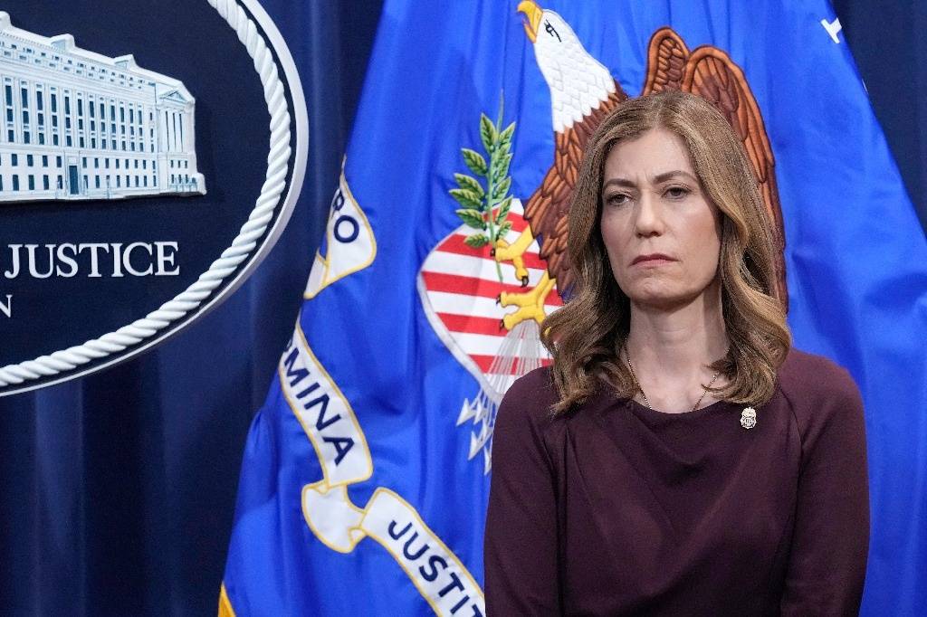 Anne Milgram, directora de la DEA… A la yugular del gobierno de México.