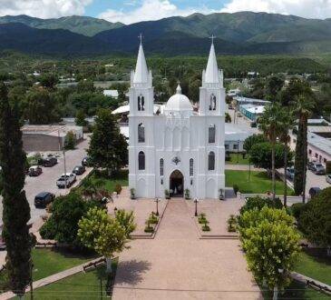 Templo de San Isidro en Granados, Sonora.