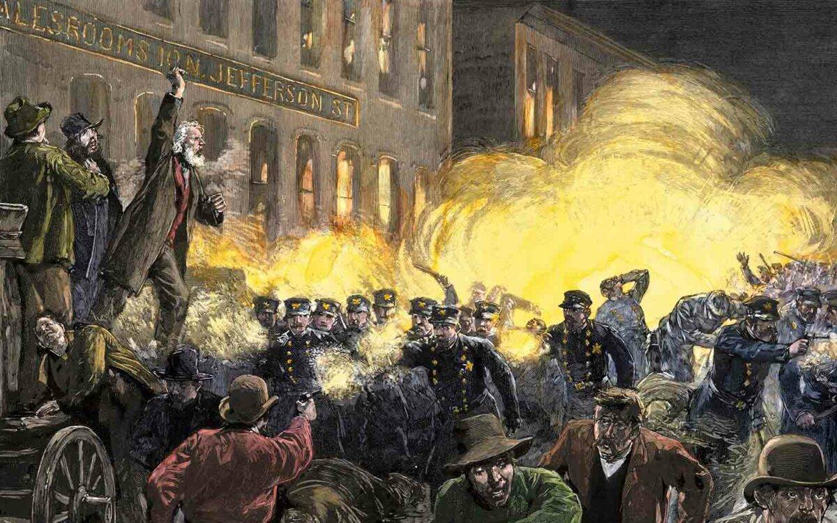 La Revuelta de Haymarket y los Mártires de Chicago.