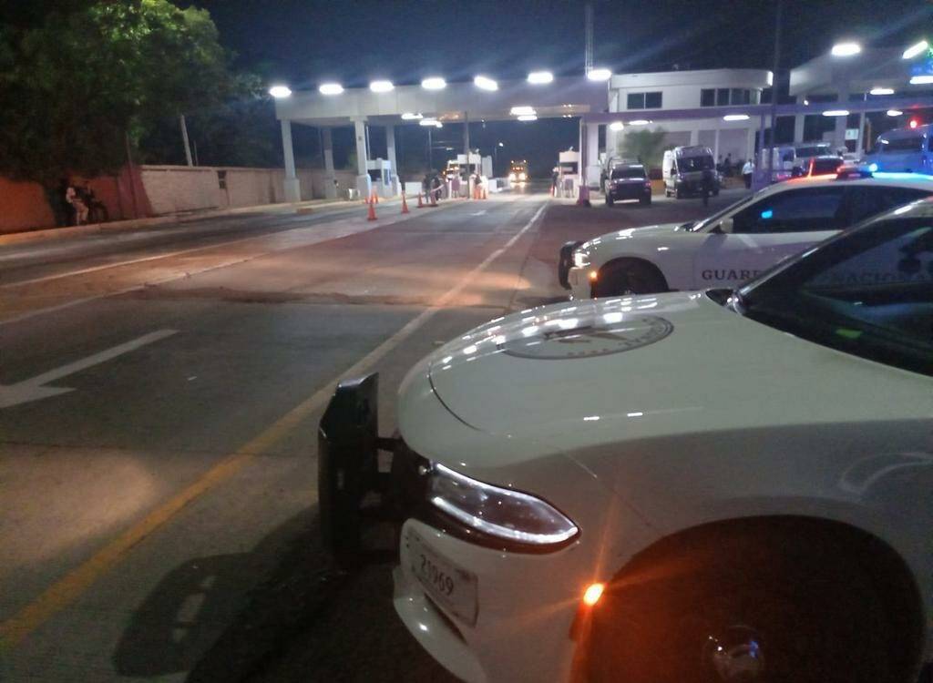 Con apoyo de Militares de la Guardia Nacional detuvieron a 12 activistas sonorenses que protestaban por la eliminación de las casetas de cobro