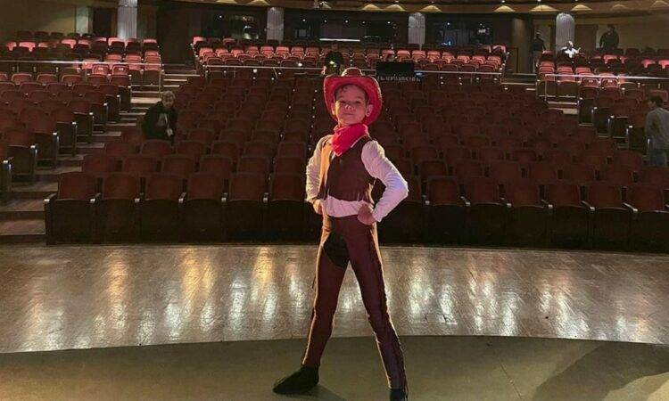 El joven hermosillense recientemente obtuvo el primer lugar del Concurso Nacional de Ballet Infantil y Juvenil 2023