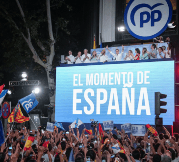 Fueron las decimosextas elecciones generales democráticas, las quintas con Felipe VI como rey y las primeras celebradas en un mes de julio.
