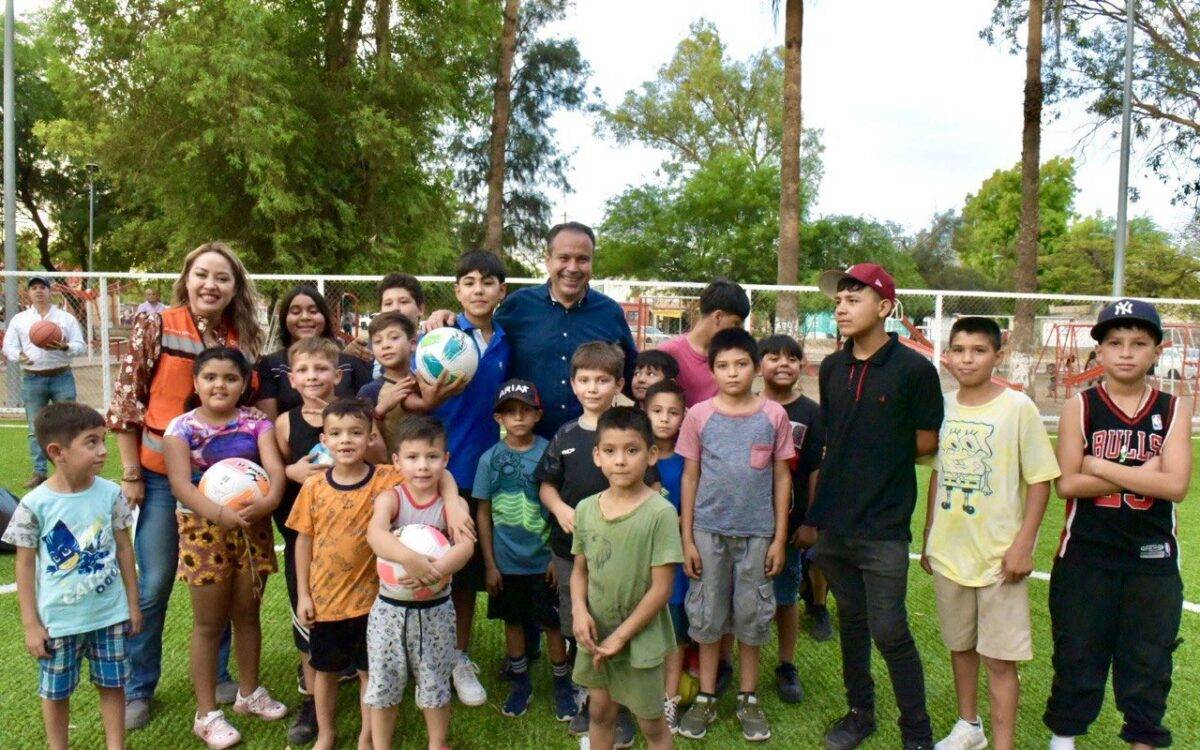 Armando Labrada García, director general de la dependencia, indicó que se han mejorado campos de fútbol, básquetbol, béisbol, entre otros deportes