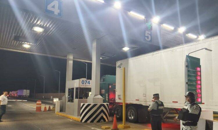 A la 1 am el Ministerio Público liberó a los manifestantes por no existir delito que perseguir otorgándoles el criterio de oportunidad