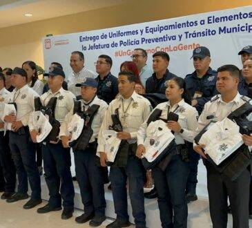 Equipamiento anti balístico y uniformes, recibió la corporación de la policía municipal de Hermosillo este lunes. Una inversión de $14 mlls de pesos
