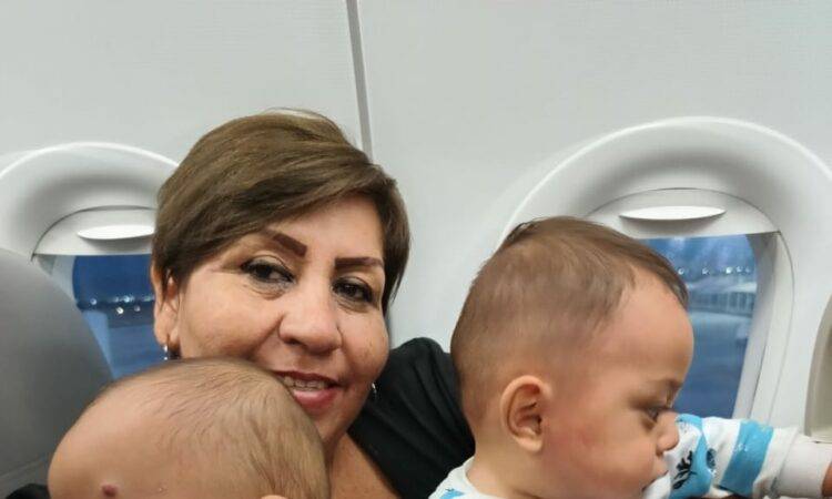 LoLos gemelos y su abuela Trinidad, rumbo a la Cdmx donde será operado Angelito.gra familia de Ángel Iván lo imposible