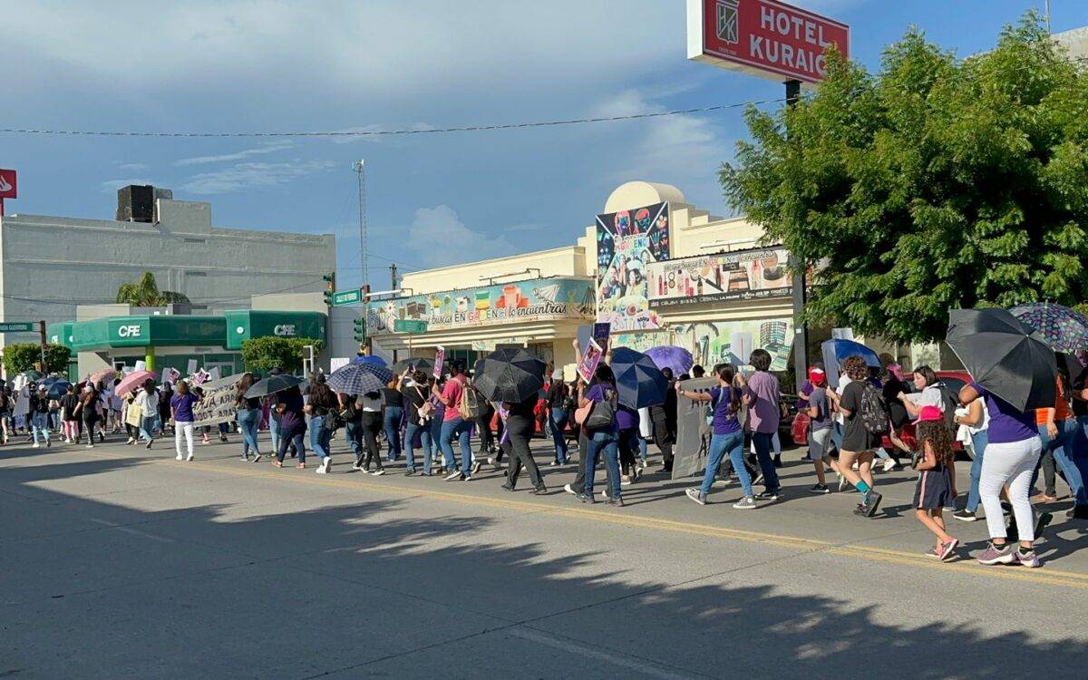 Entre la rabia y el dolor por la muerte de Alma Lourdes, cientos de personas salieron a manifestarse a las calles golpeadas por la violencia.