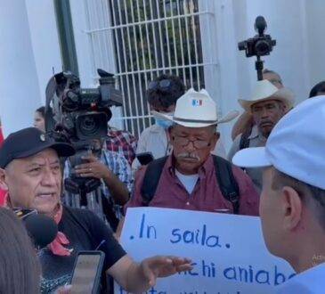 Representantes de la etnia mayo expusieron su inconformidad ante el Gobernador Durazo.