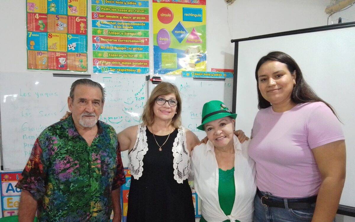 Araceli Durazo, Lilia Esmeralda, Meyi Cuellar, y Gerardo Cabello.