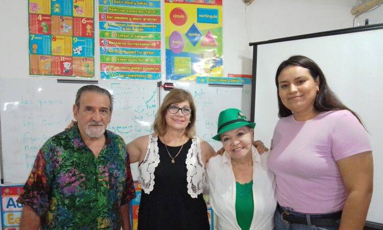 Araceli Durazo, Lilia Esmeralda, Meyi Cuellar, y Gerardo Cabello.