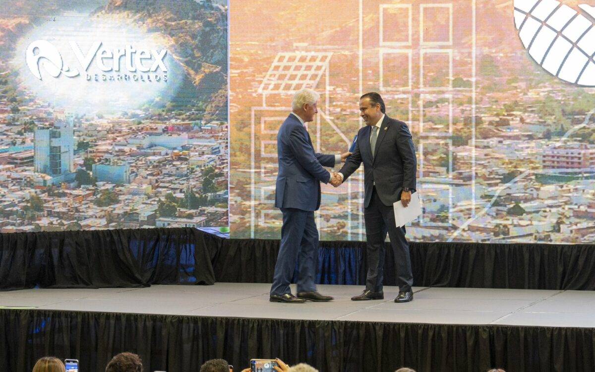 La capital de Sonora fue sede del Foro Mundial de Energía Solar; contó con la participación del expresidente, Bill Clinton.