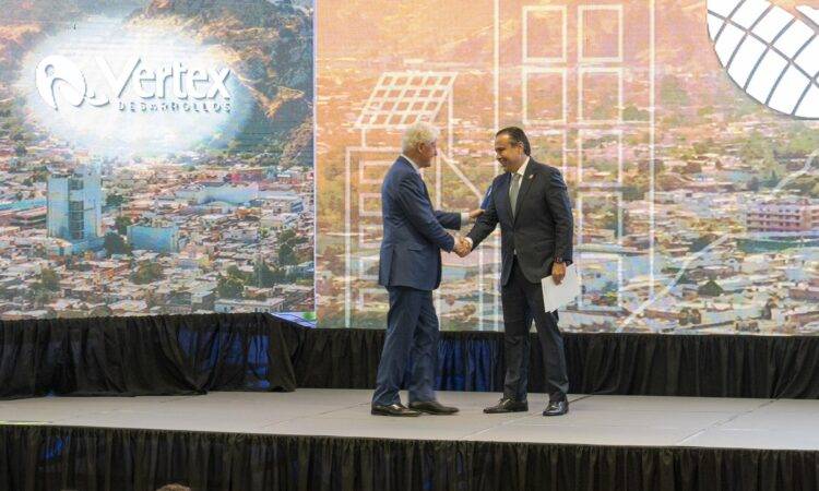 La capital de Sonora fue sede del Foro Mundial de Energía Solar; contó con la participación del expresidente, Bill Clinton.
