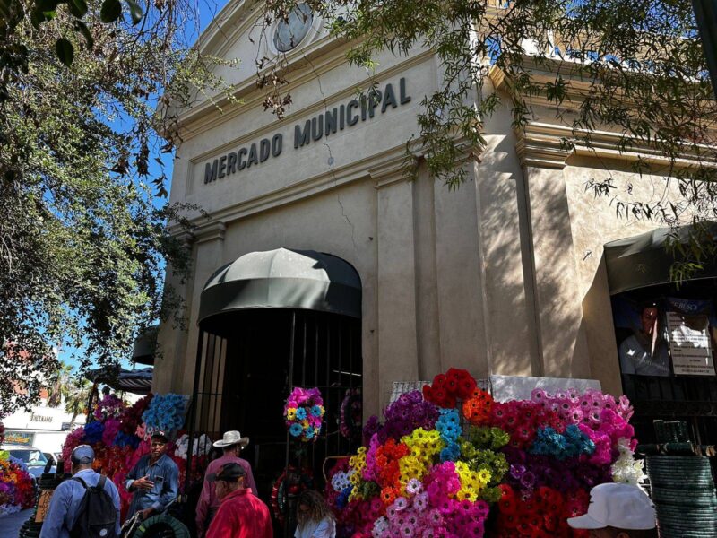 Previo a la temporada de compras de diciembre, los locatarios del Mercado Municipal deberán conseguir un lugar en dónde atraer a su clientela