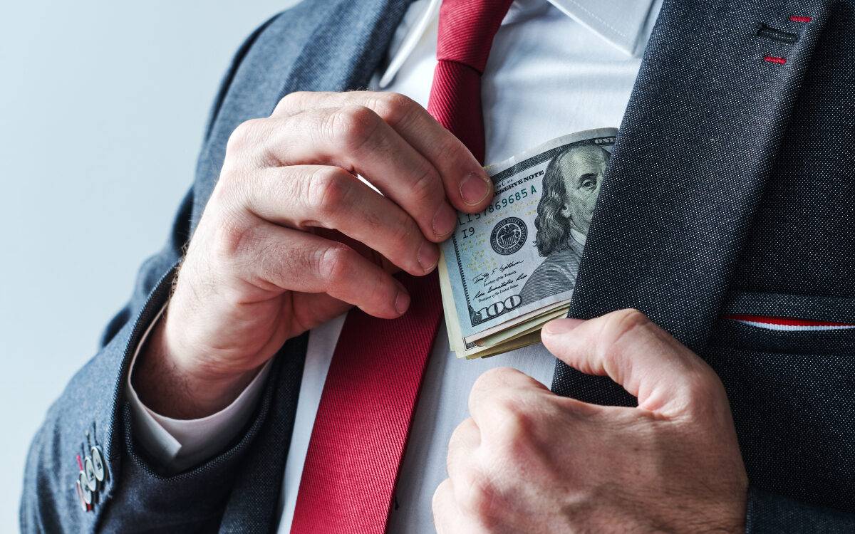 Empresas y particulares realizaron cobros millonarios por servicios de asesoría a diversas dependencias del Gobierno