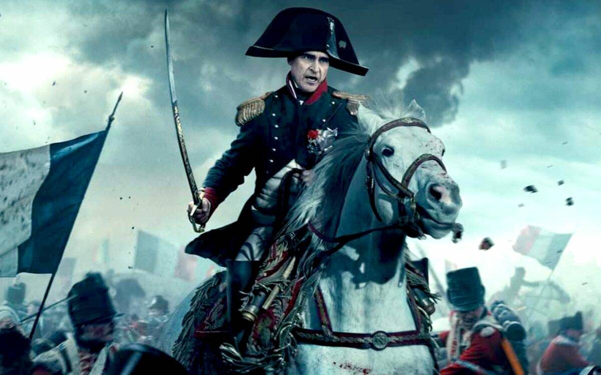 Joaquin Phoenix llega este mes al cine con “Napoleón”, otro de los eventos cinematográficos más esperados del año.