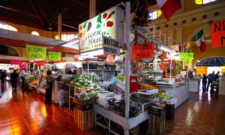 Los locatarios del Mercado Municipal se ubicaran en la calle Monterrey, entre Benito Juárez y Horacio Soria, terminarán el cambio para el fin de semana