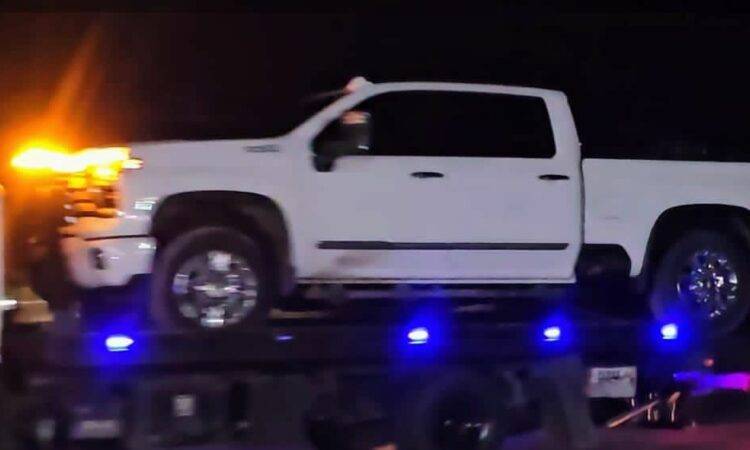 Tres personas lesionadas y tres automóviles con impactos de bala, uno de ellos abordado por una familia estadounidense en carretera Caborca
