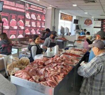 La mayoría de los locatarios del Mercado Municipal número uno de Hermosillo empezaron a trabajar en su nueva ubicación