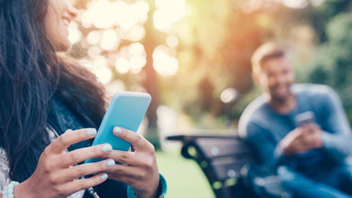 Un estudio reciente reveló que el 14.7% de los internautas enamorados conoció a su pareja en redes y apps de ligue 