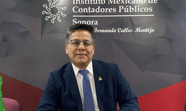 Tomás García, presidente del Colegio de Contadores Públicos en Sonora.