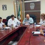 Se despide alcalde de regidores y medios de comunicación.