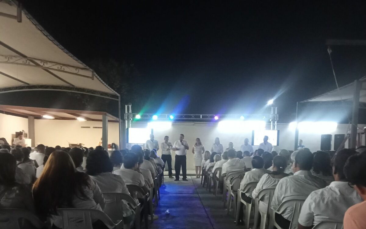 Se suman a la planilla blanca cientos de agremiados de la sección 28 del SNTE.