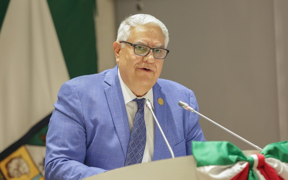 Raúl González de la Vega es diputado independiente.